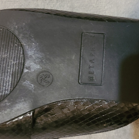 Metaphor Black Mules - Picture 6 of 9